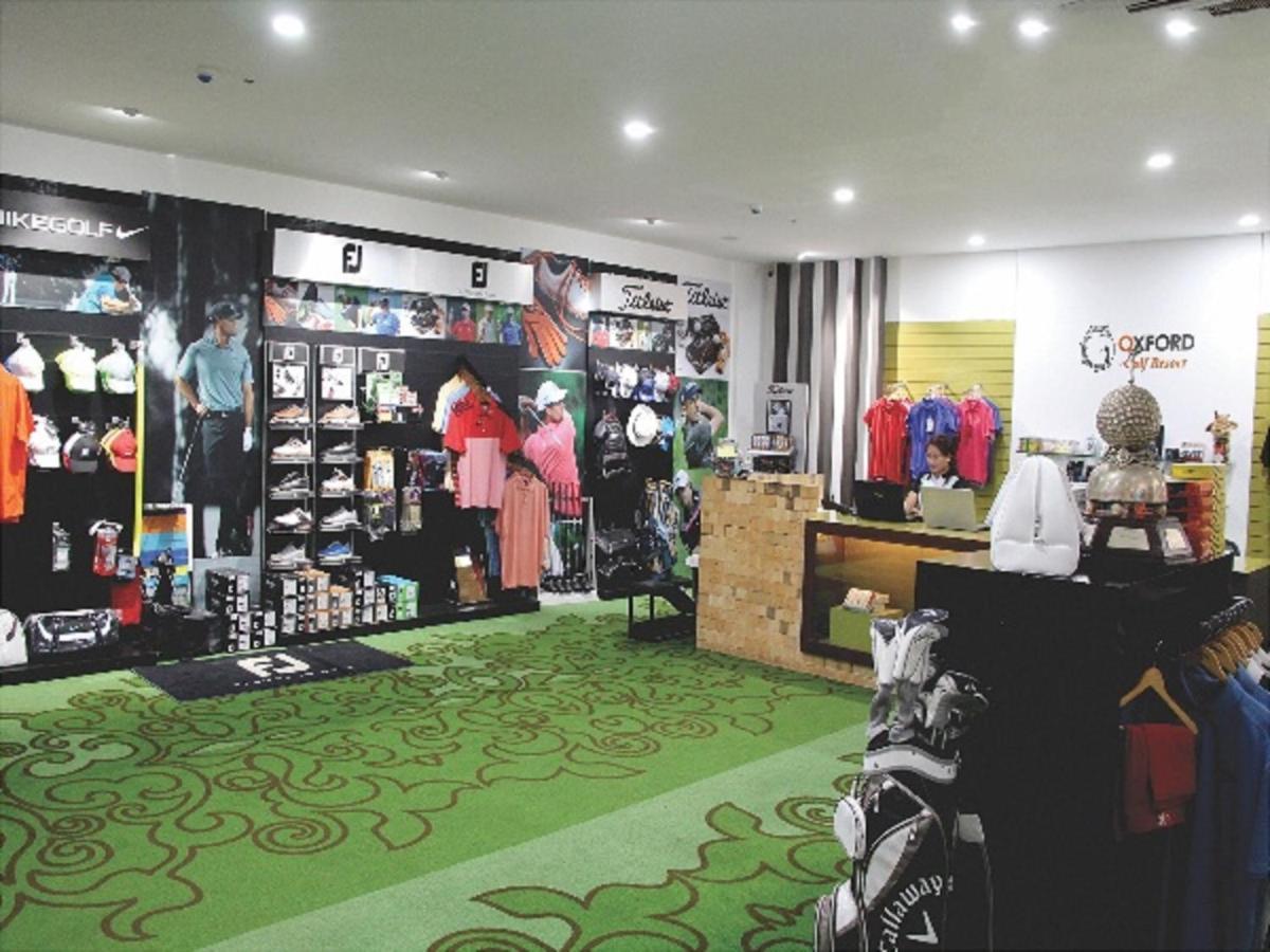 Oxford Golf Resort Pirangut Exterior photo