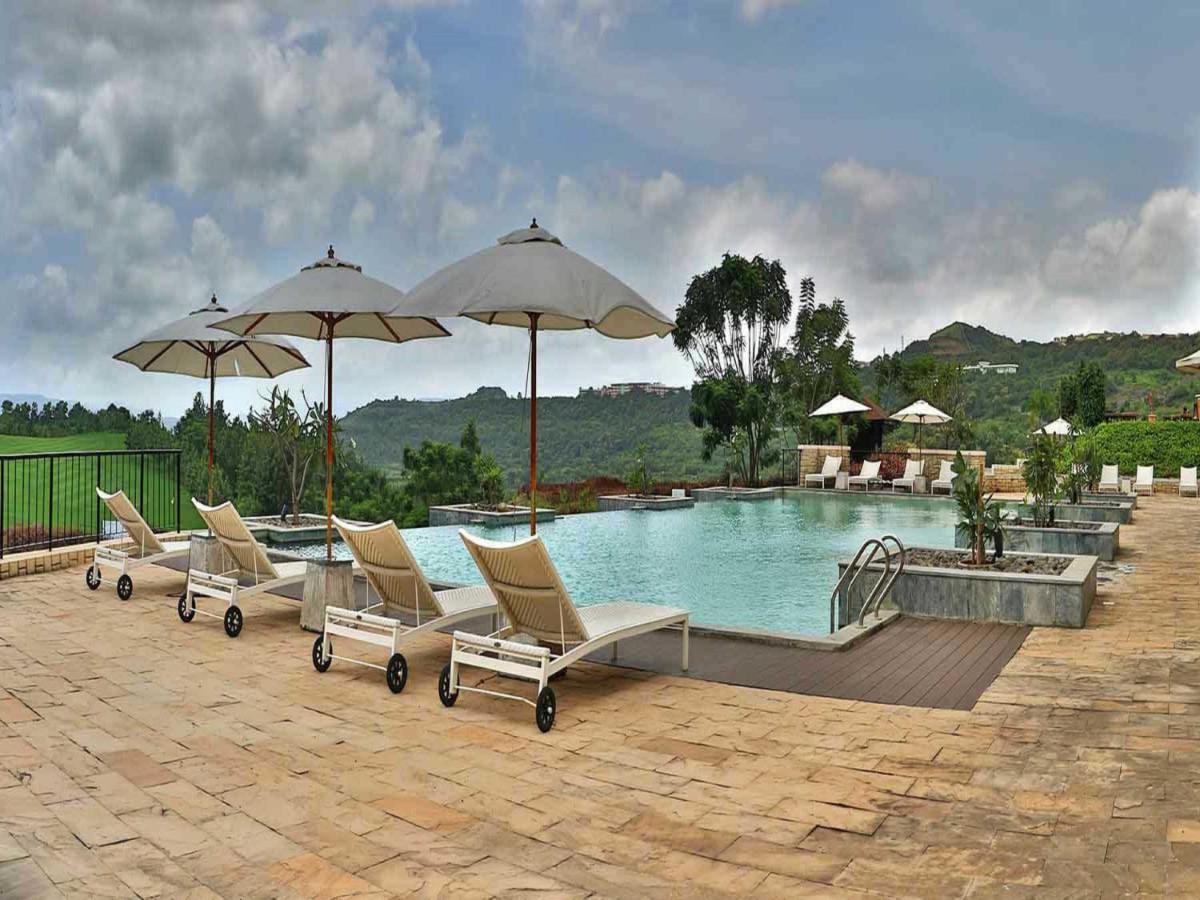 Oxford Golf Resort Pirangut Exterior photo