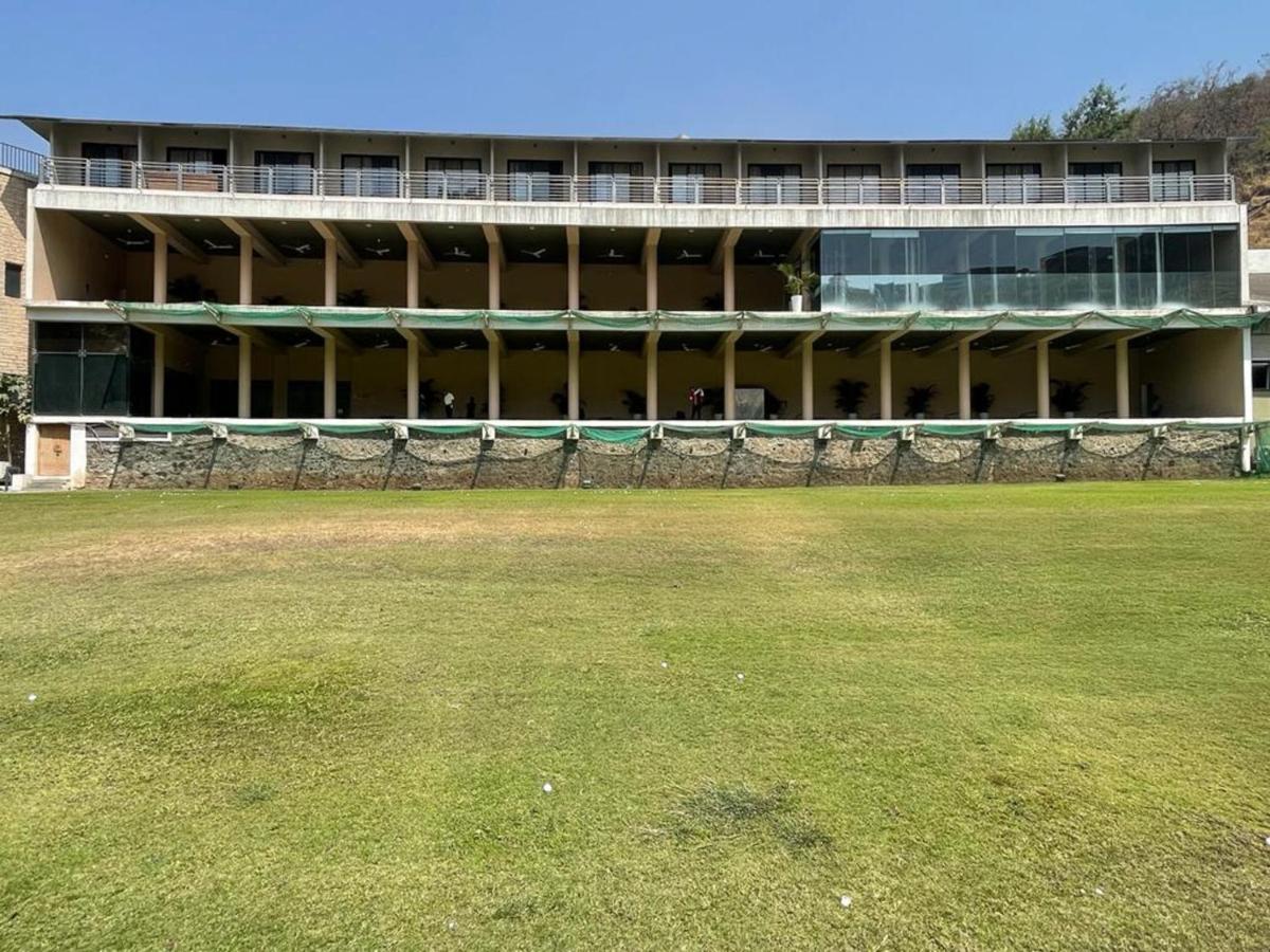 Oxford Golf Resort Pirangut Exterior photo