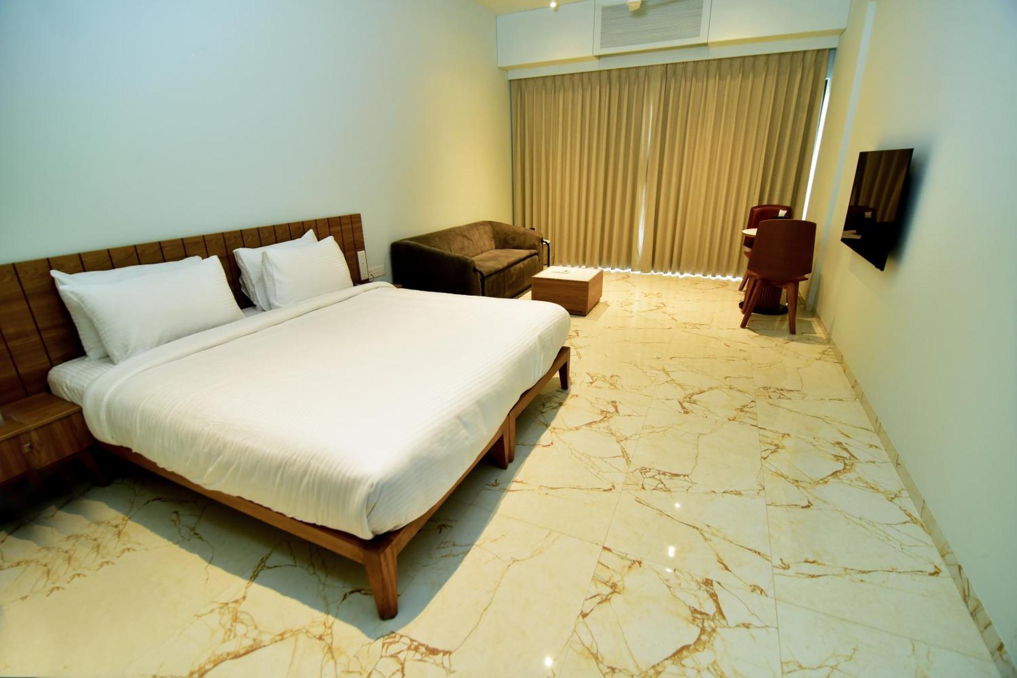 Oxford Golf Resort Pirangut Exterior photo